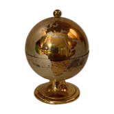 Vintage world-map table lighter