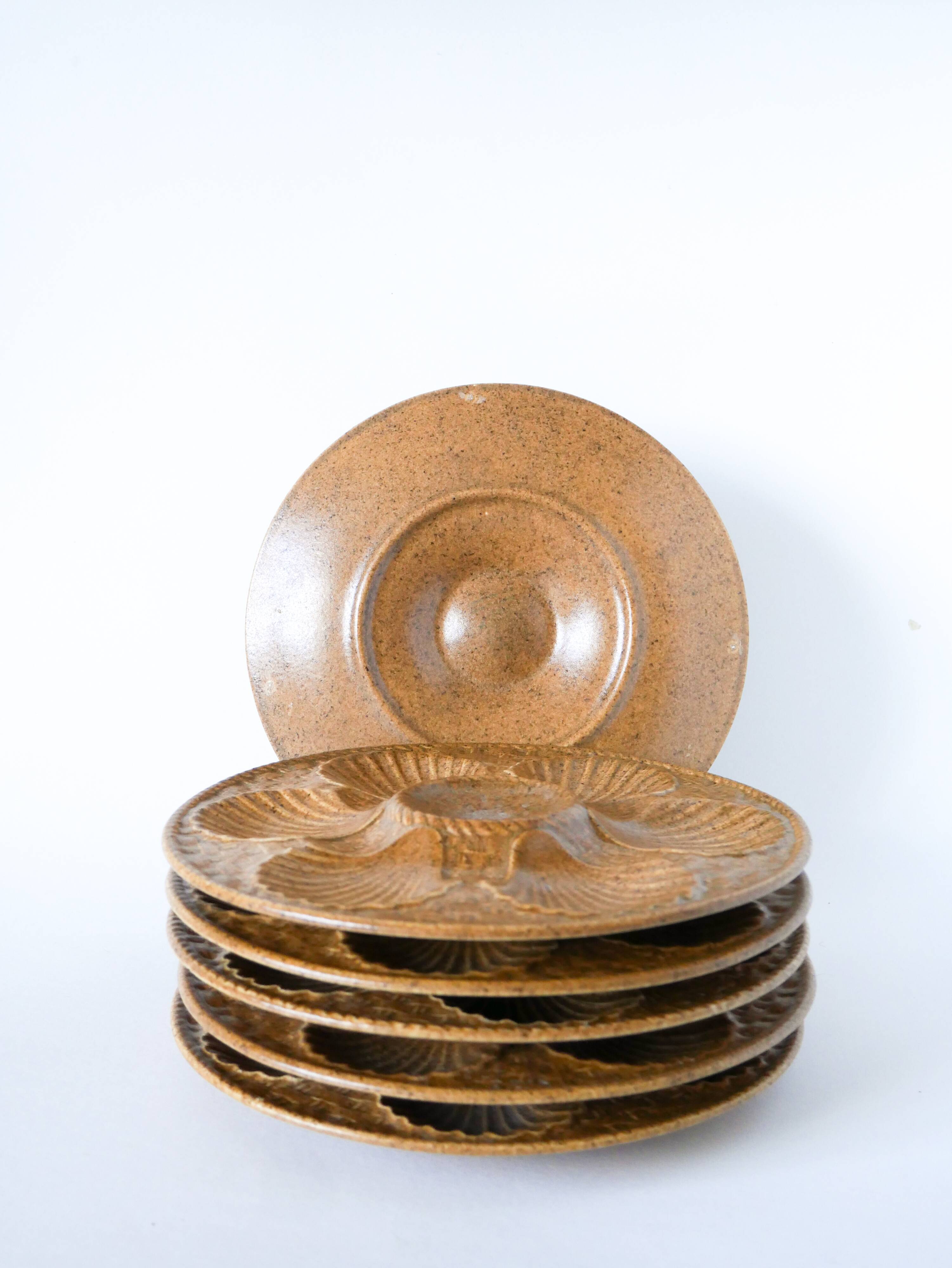 Set of 6 stoneware oyster plates, Beige & Brown, 1970