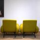 Paire de fauteuils bas style années 60–70