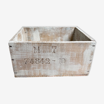 Patinated wine case