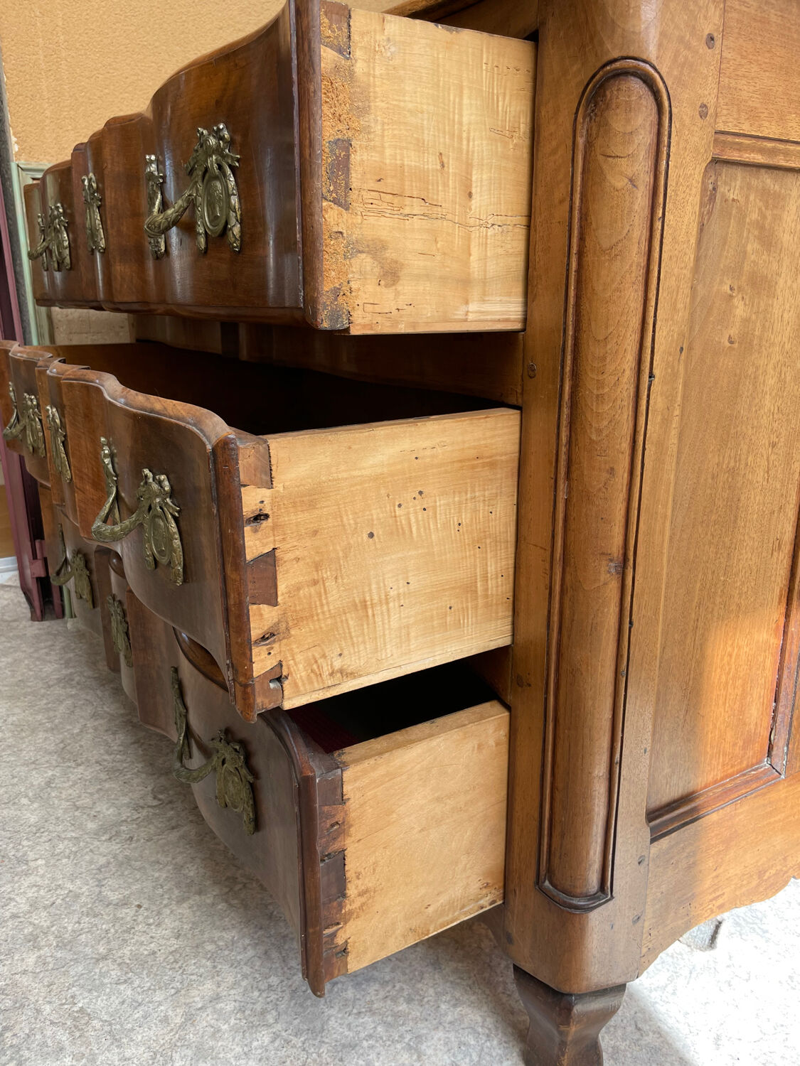 Louis XIV style crossbow chest of drawers