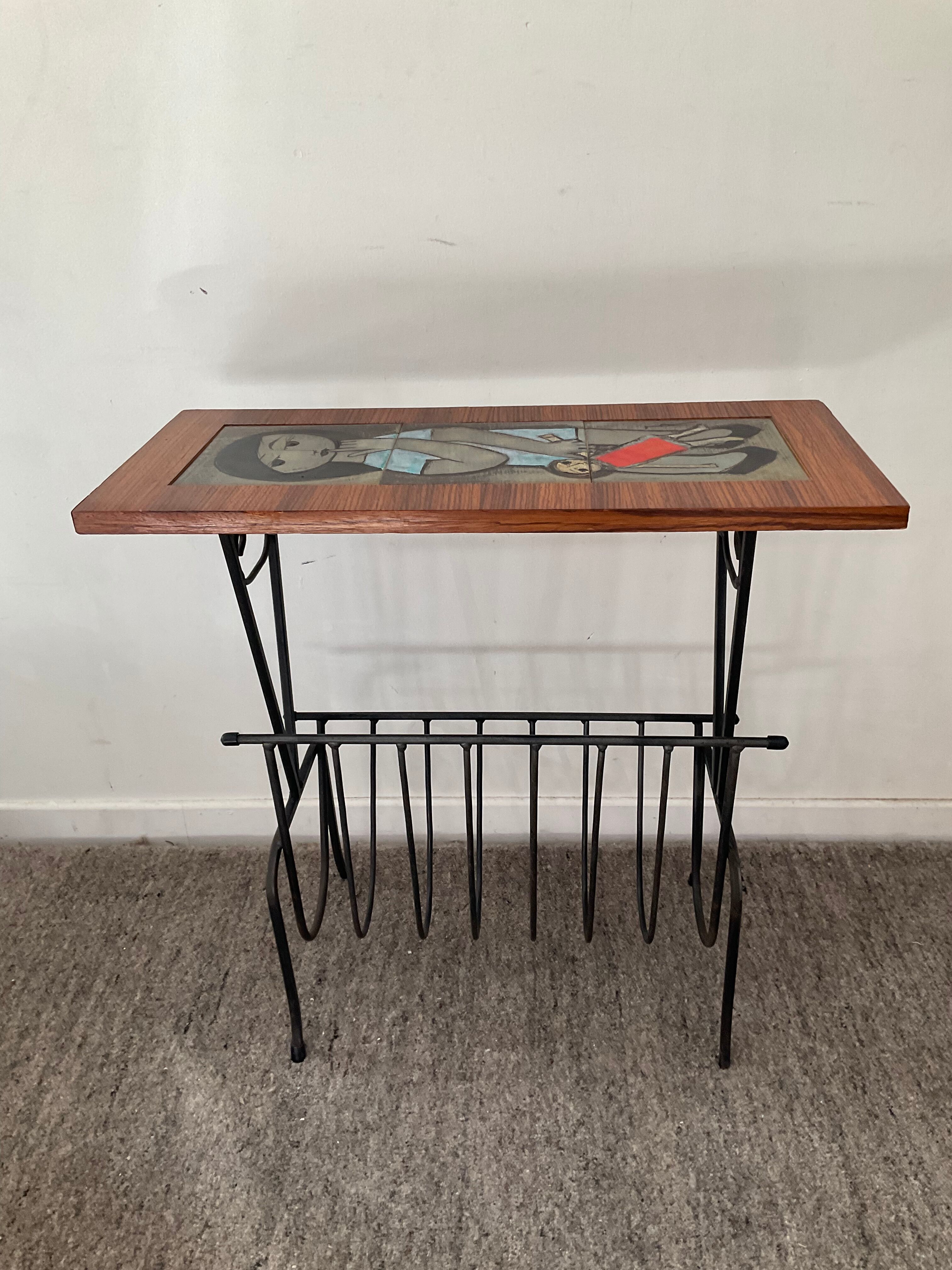 Vintage magazine holder with side table from the 60s and 70s