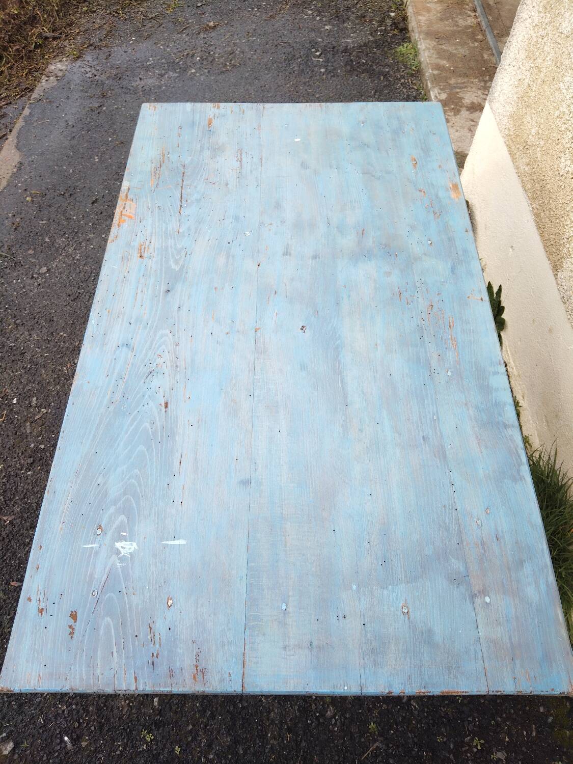 Antique table with spindle legs, patinated in celadon blue – solid wood – 19