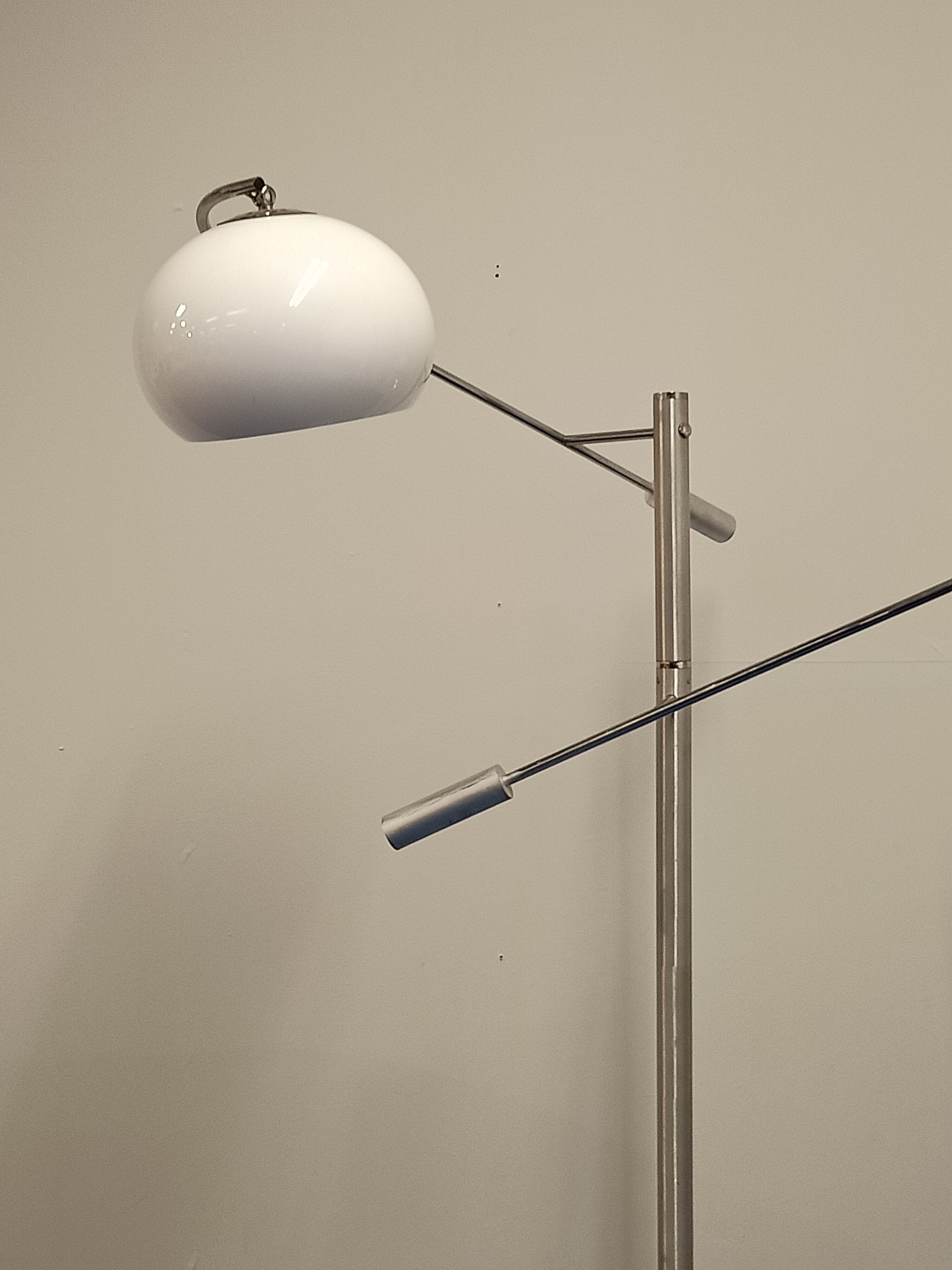Lampadaire seventies en aluminium et chrome