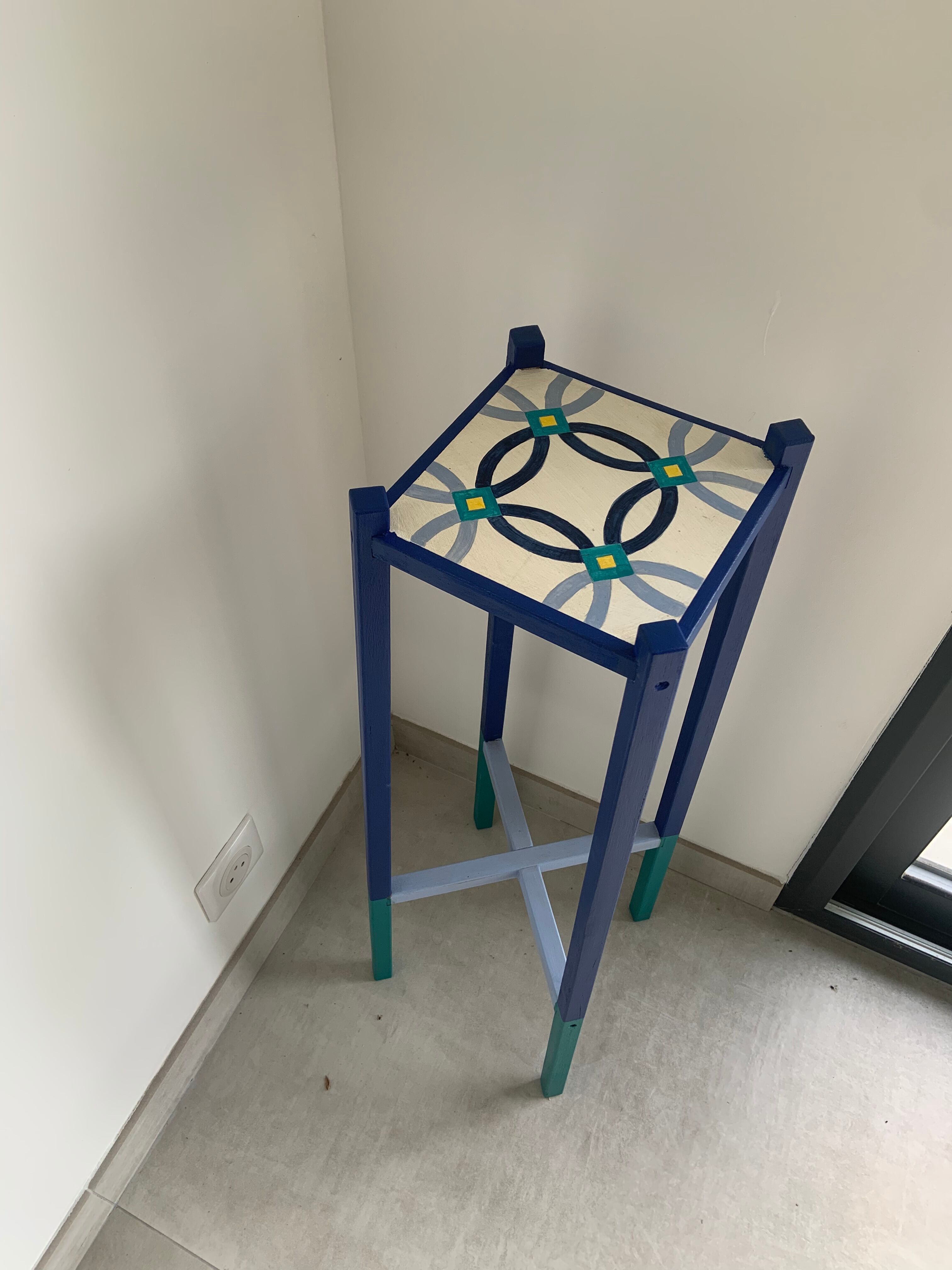 Painted art deco harness