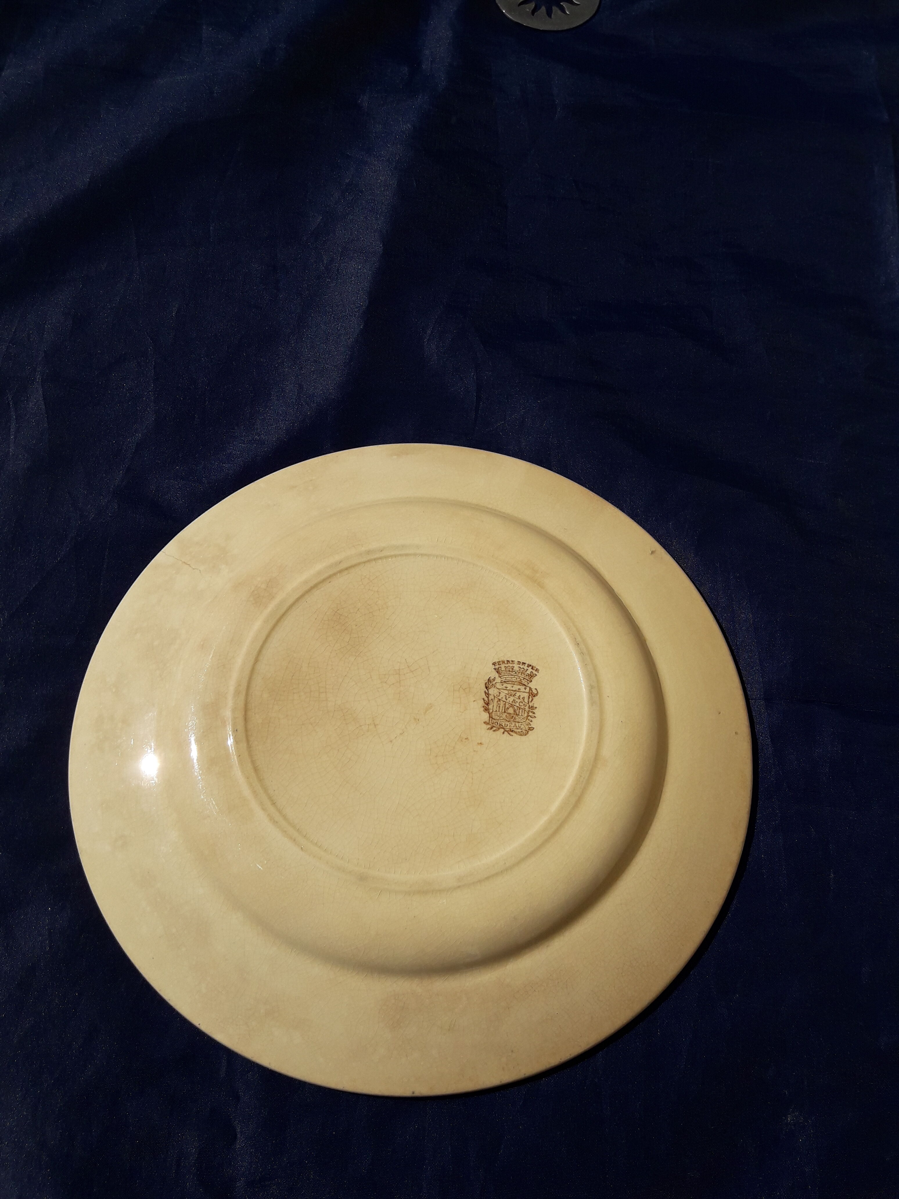 Jules Anillard Plate - co Bordeaux flower pattern diam 22 cm
