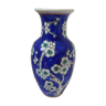 Vase chinois en porcelaine bleu et blanc avec motif branches de cerisier