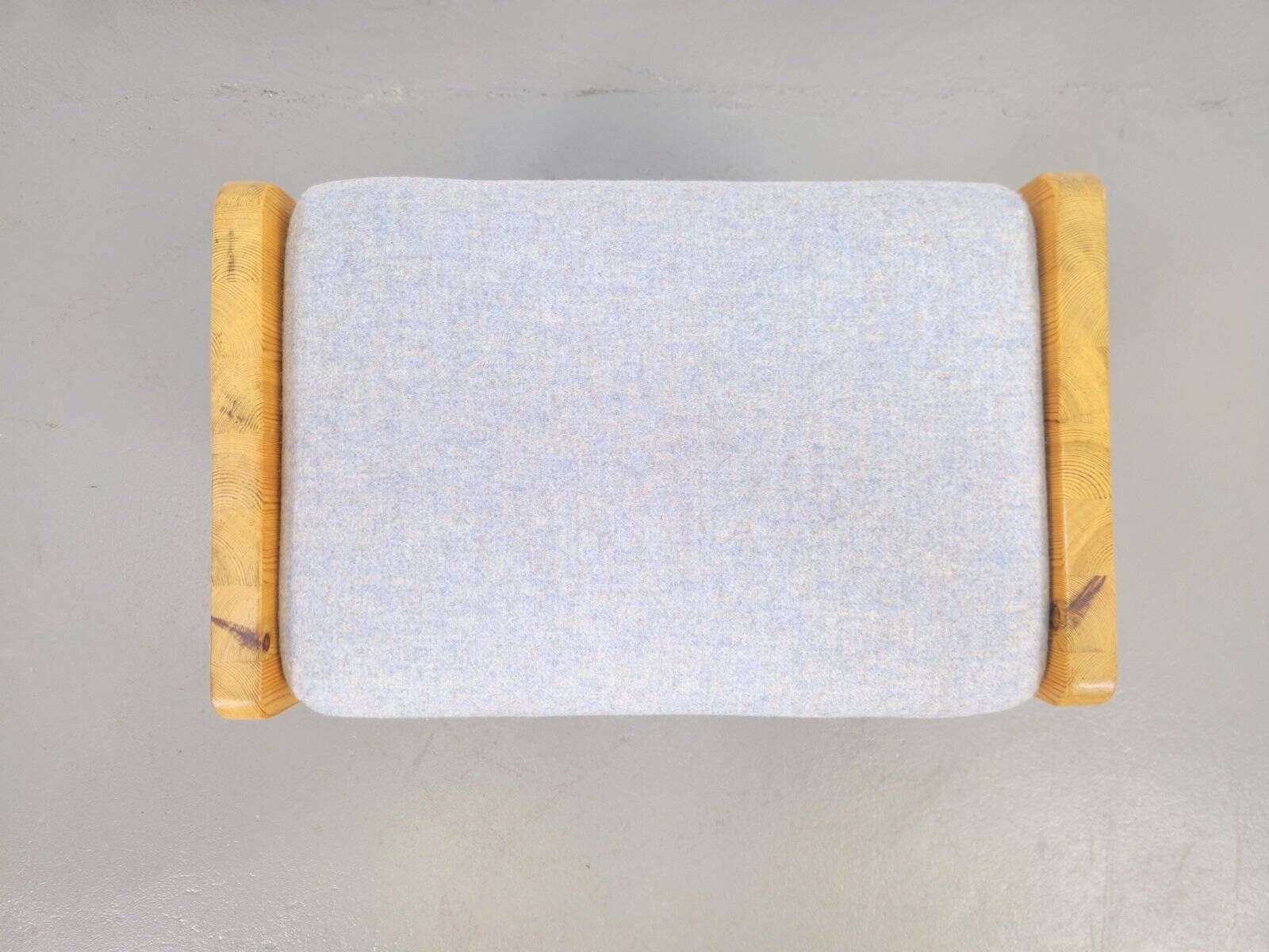 Mid-Century Scandinavian Pine Stool in the style of Charlotte Perriand, Denmark, 1960s