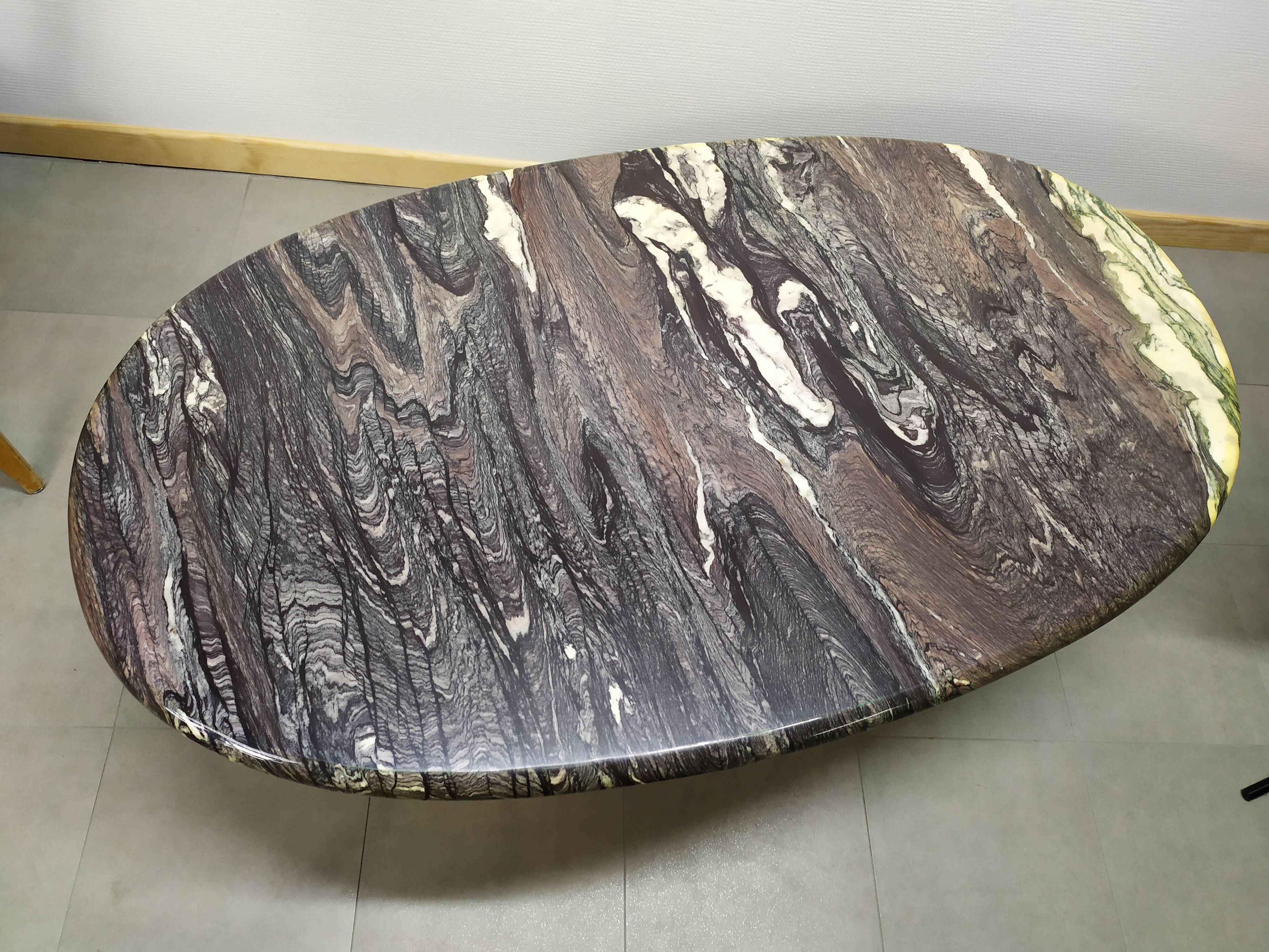 Ancient Oval Marble Coffee Table in Black Granite White Oval