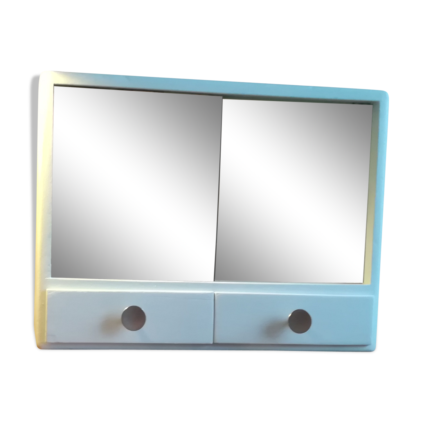 Armoire à pharmacie relookée