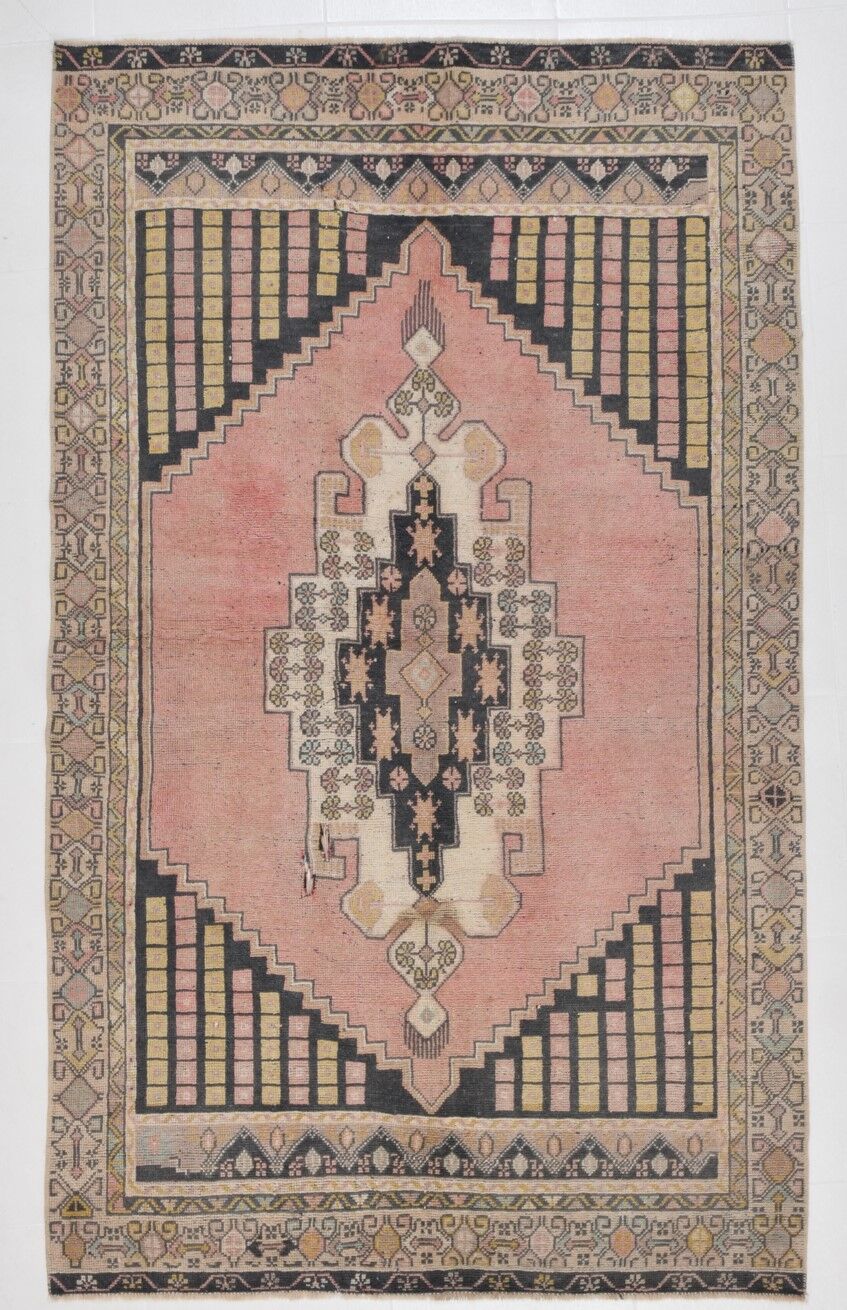 Handmade pink turkish rug 213x125cm