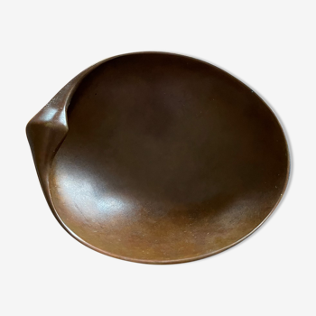 Empty bronze pocket