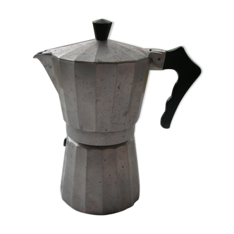 Italian coffee maker in aluminum grip in bakelite