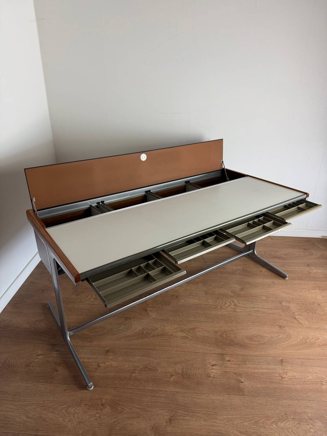 Vintage Herman Miller desk – 1960s/70s