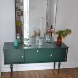 Hairdresser 60 years