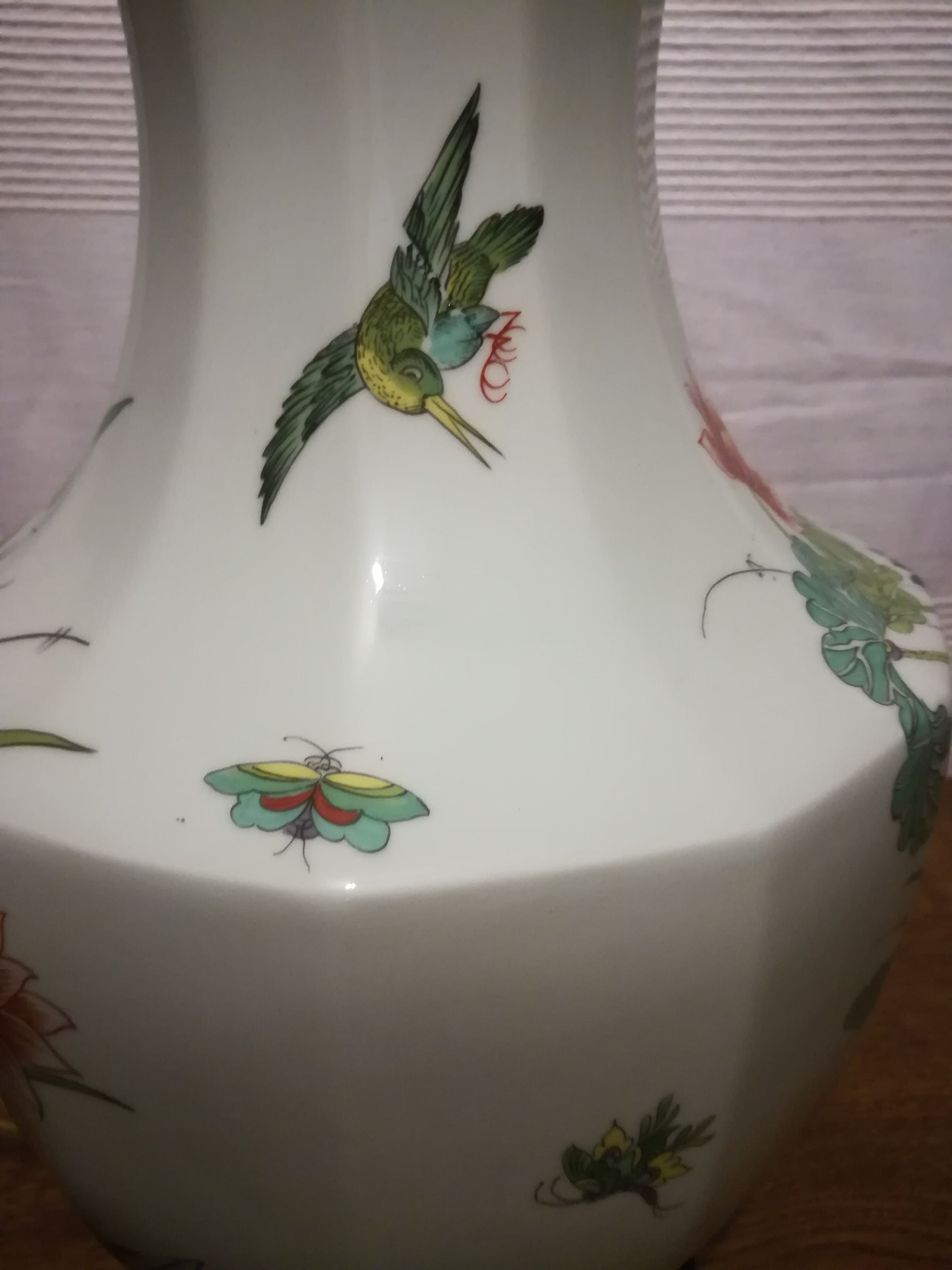 Porcelain porcelain lamp