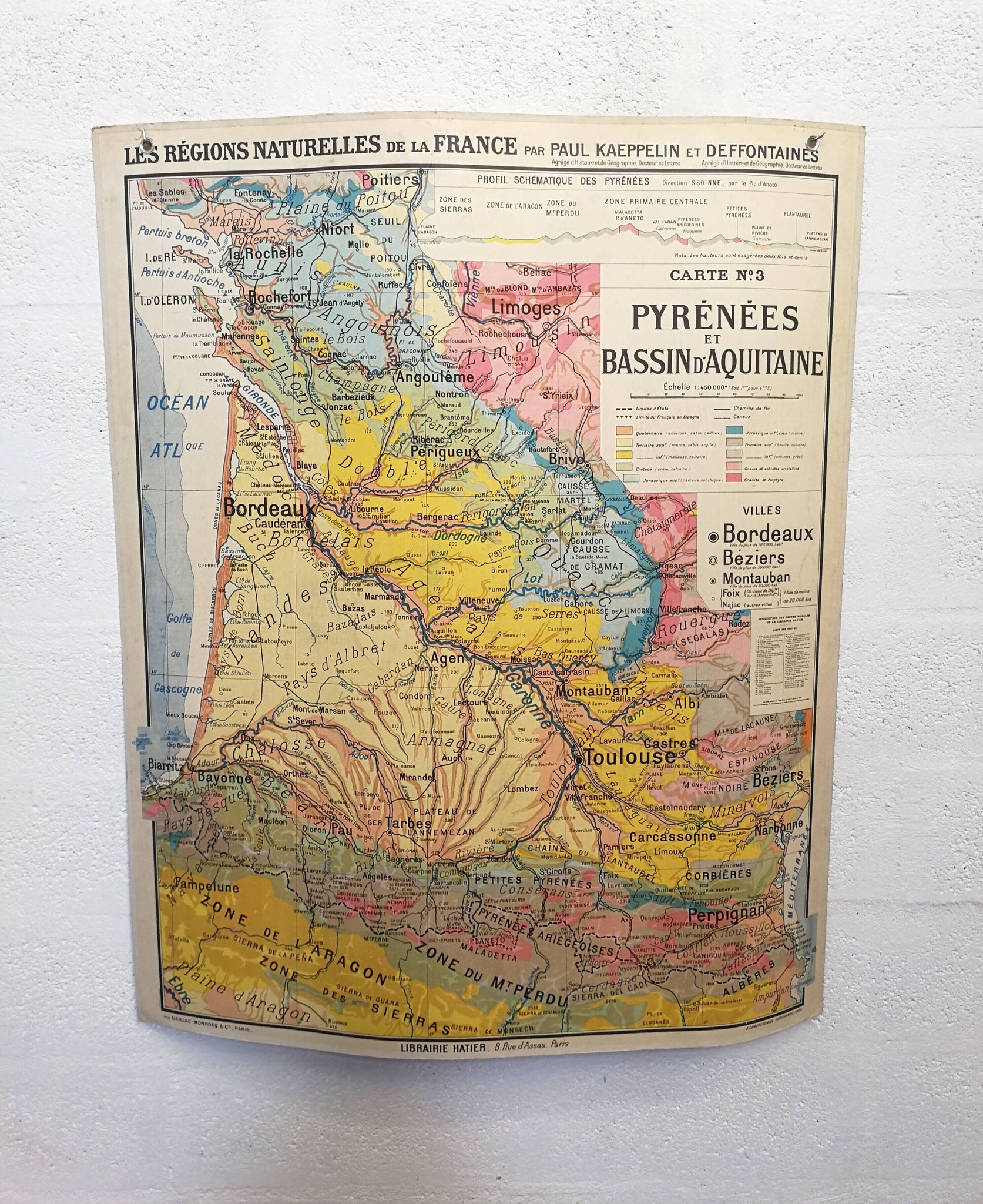 School n ° 3 Pyrénées and Aquitaine basin map