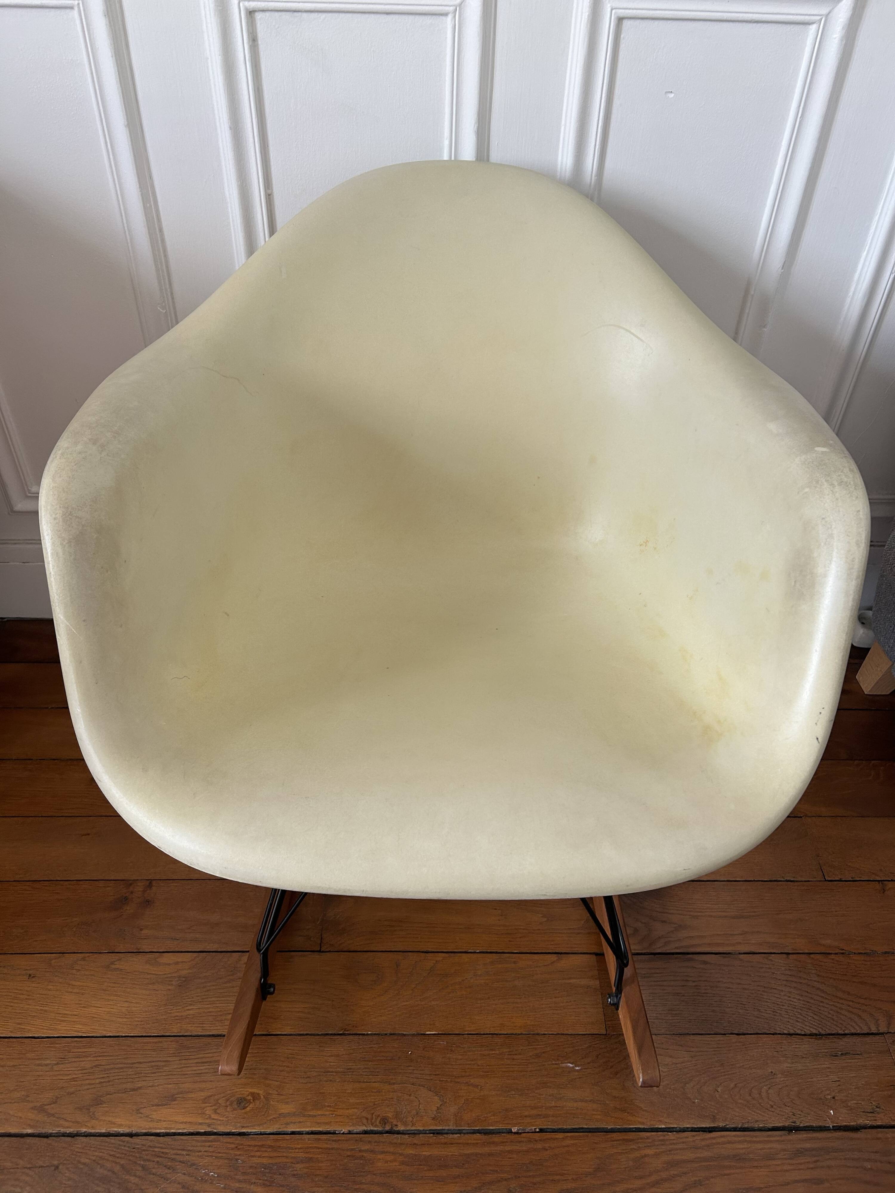 Eames rocking chair