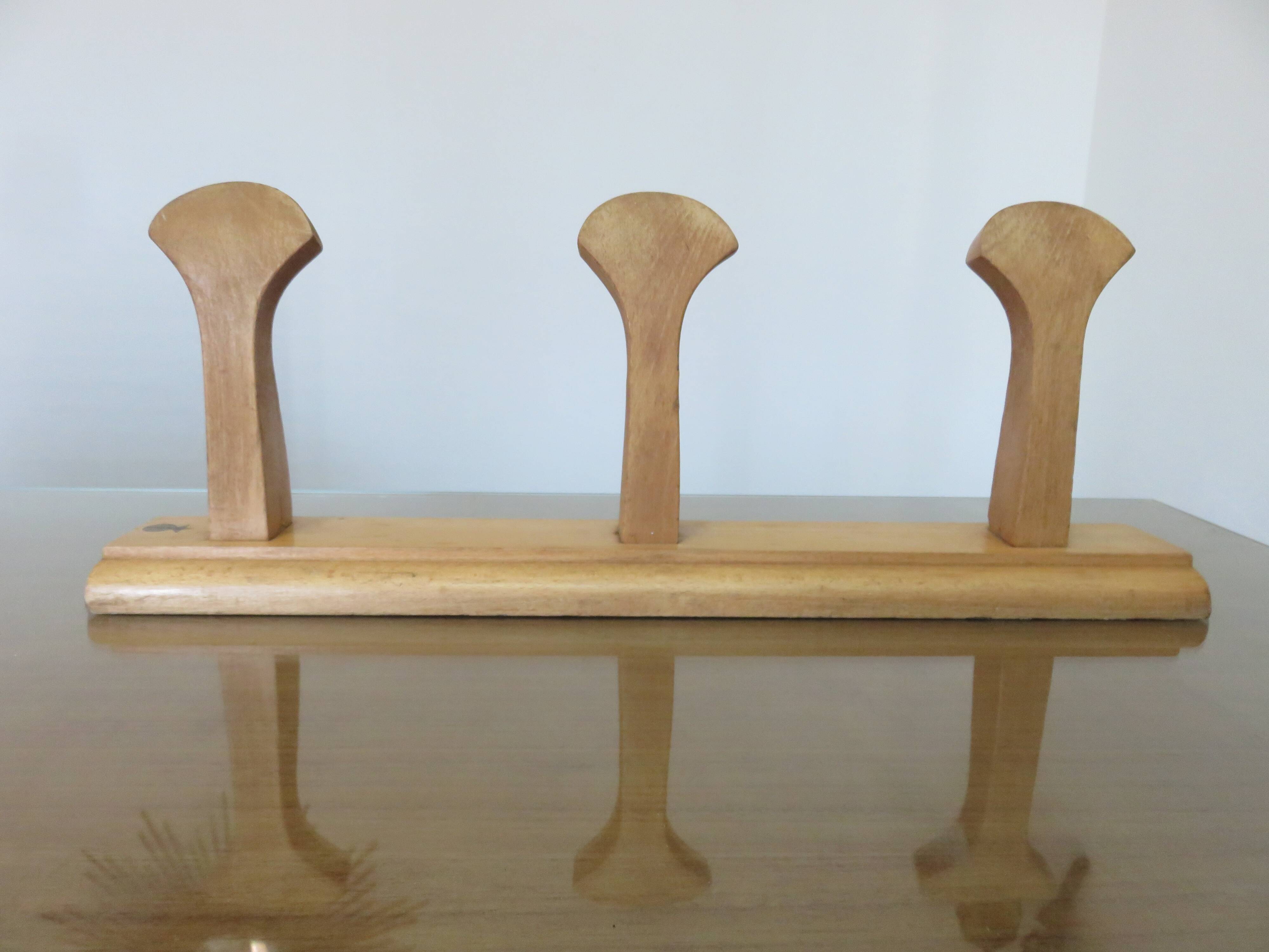 “stella” wall coat rack in solid beech from the 70s