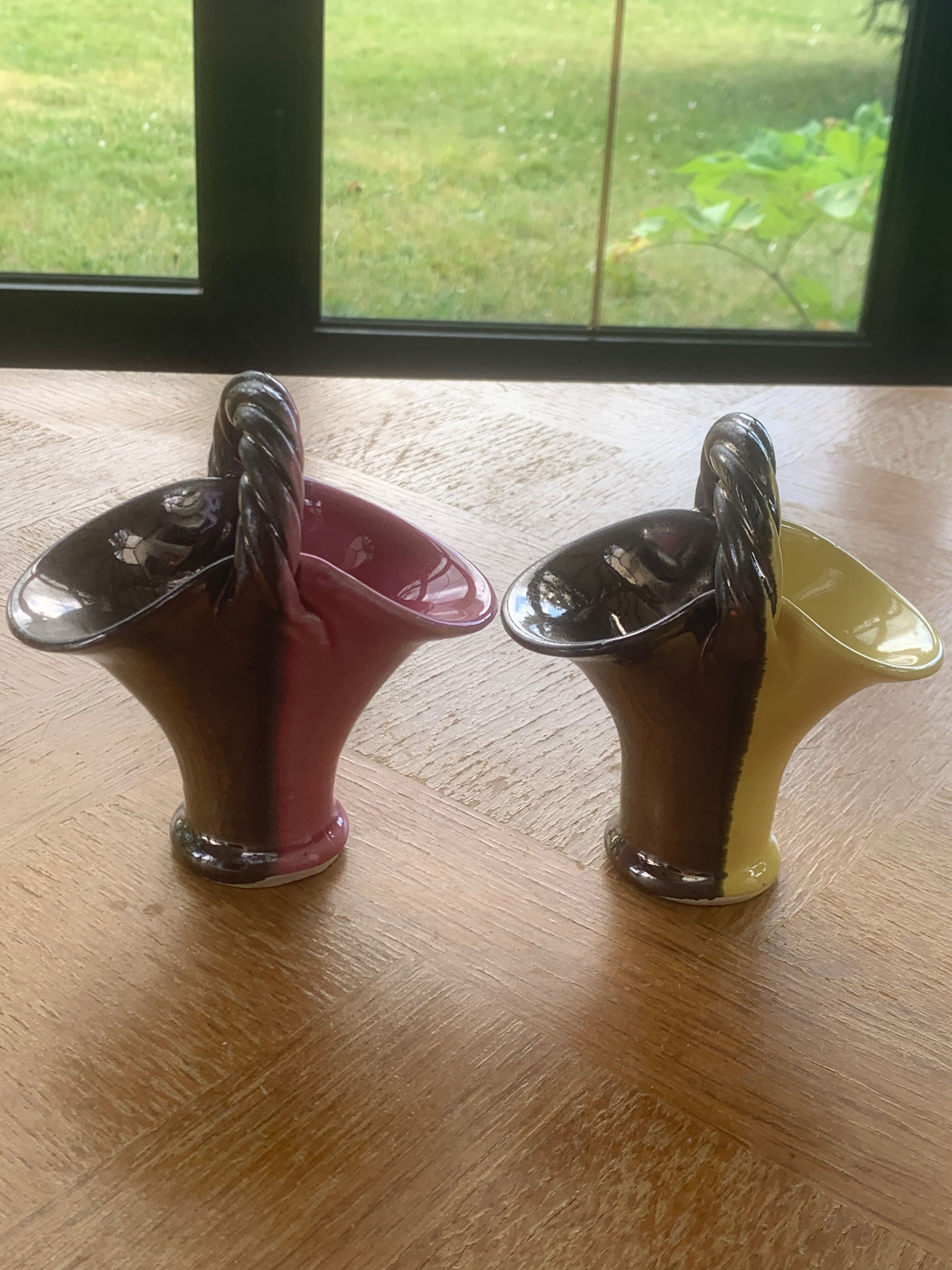 Two baskets in two-tone ceramic, moit-moit, vintage 1950