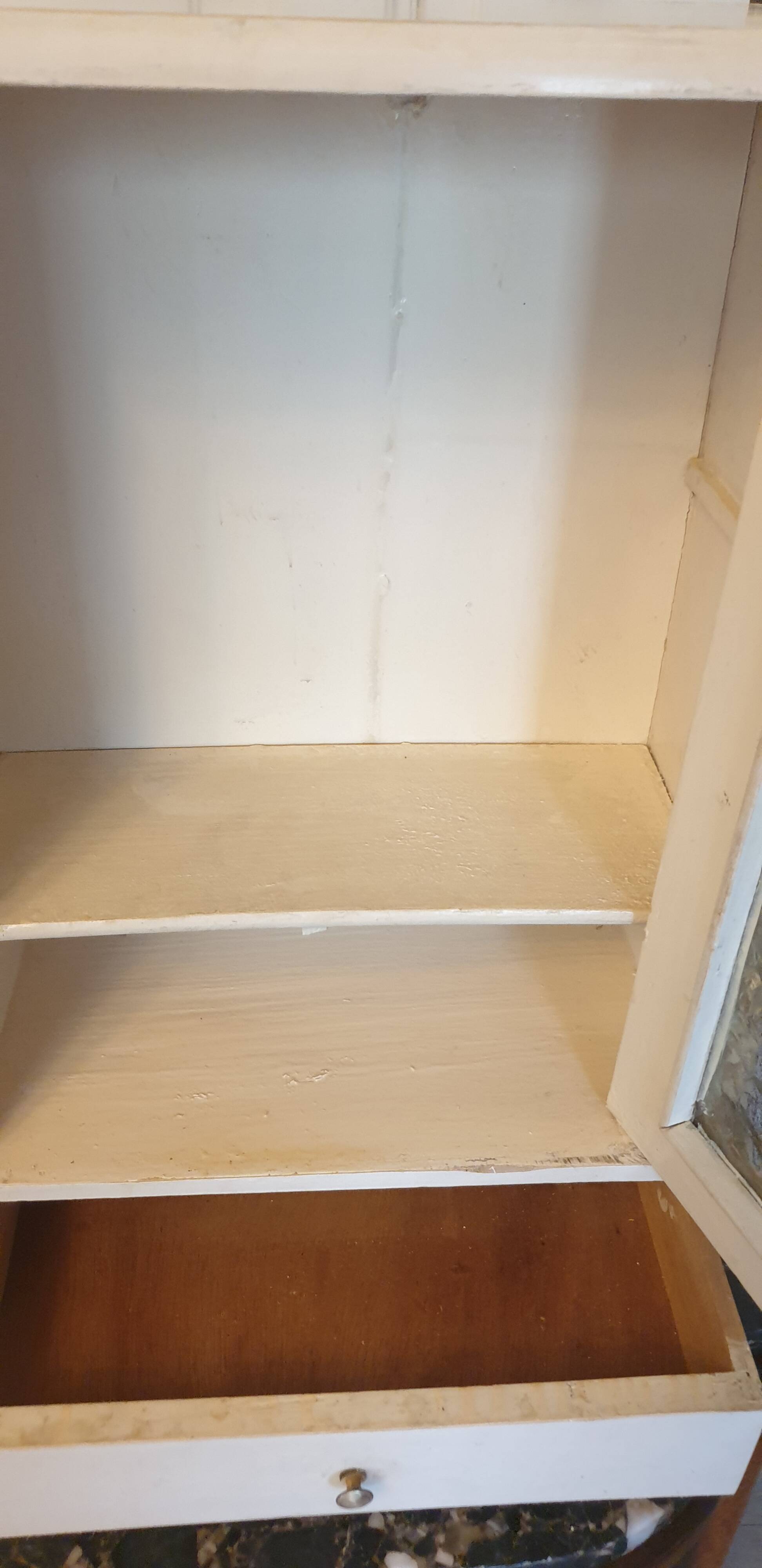 Medicine cabinet