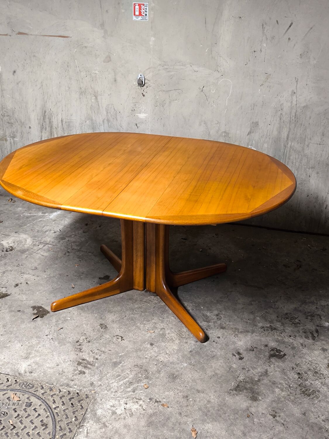 Table scandinave vintage années 60