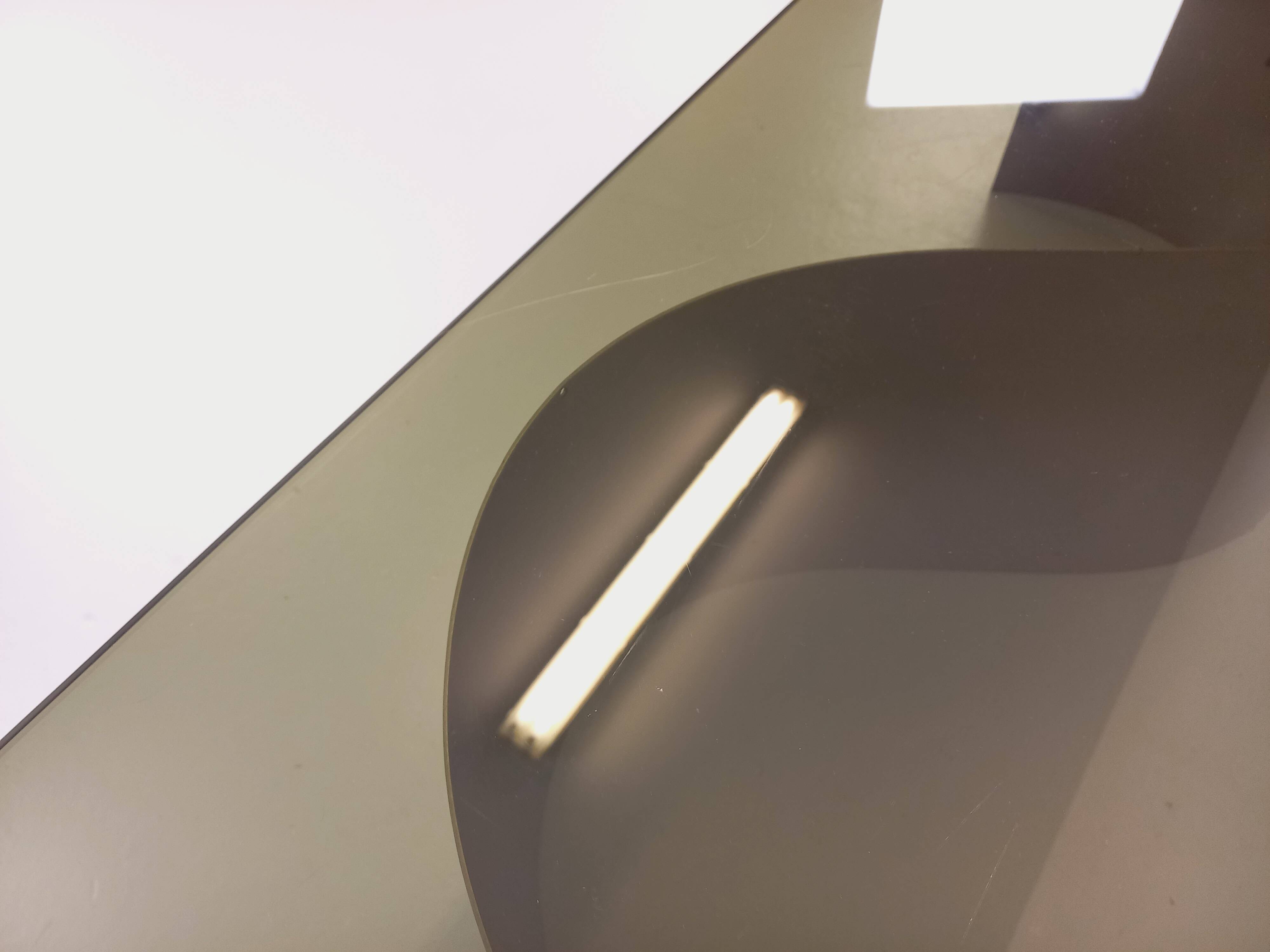 Table basse rectangulaire Space Age vintage en acier et verre fumé