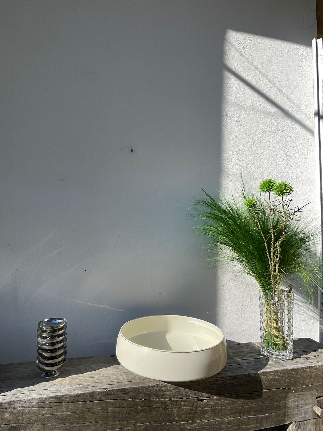 Large white and gold porcelain salad bowl from Lunéville