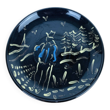 Ceramic dish/plate signed Lucien Guidot