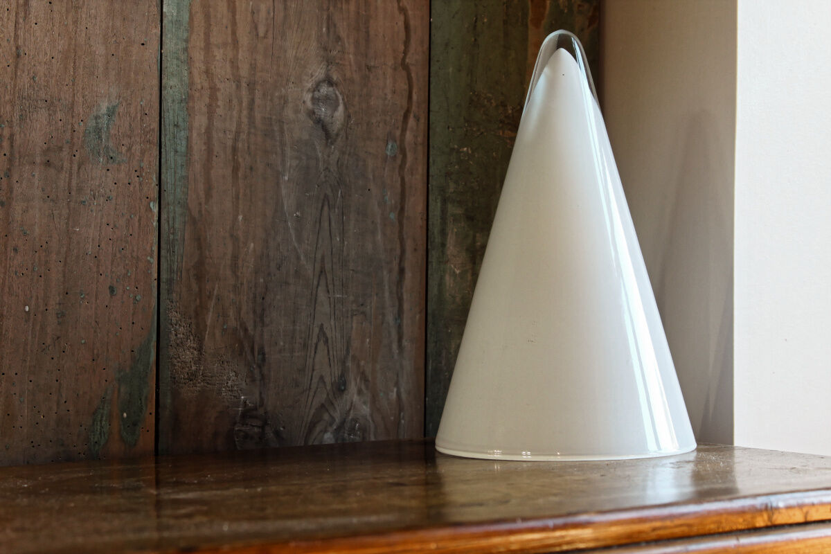 Teepee lamp conical in white glass. SCE France. 1980s