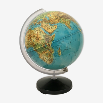 Terrestrial globe