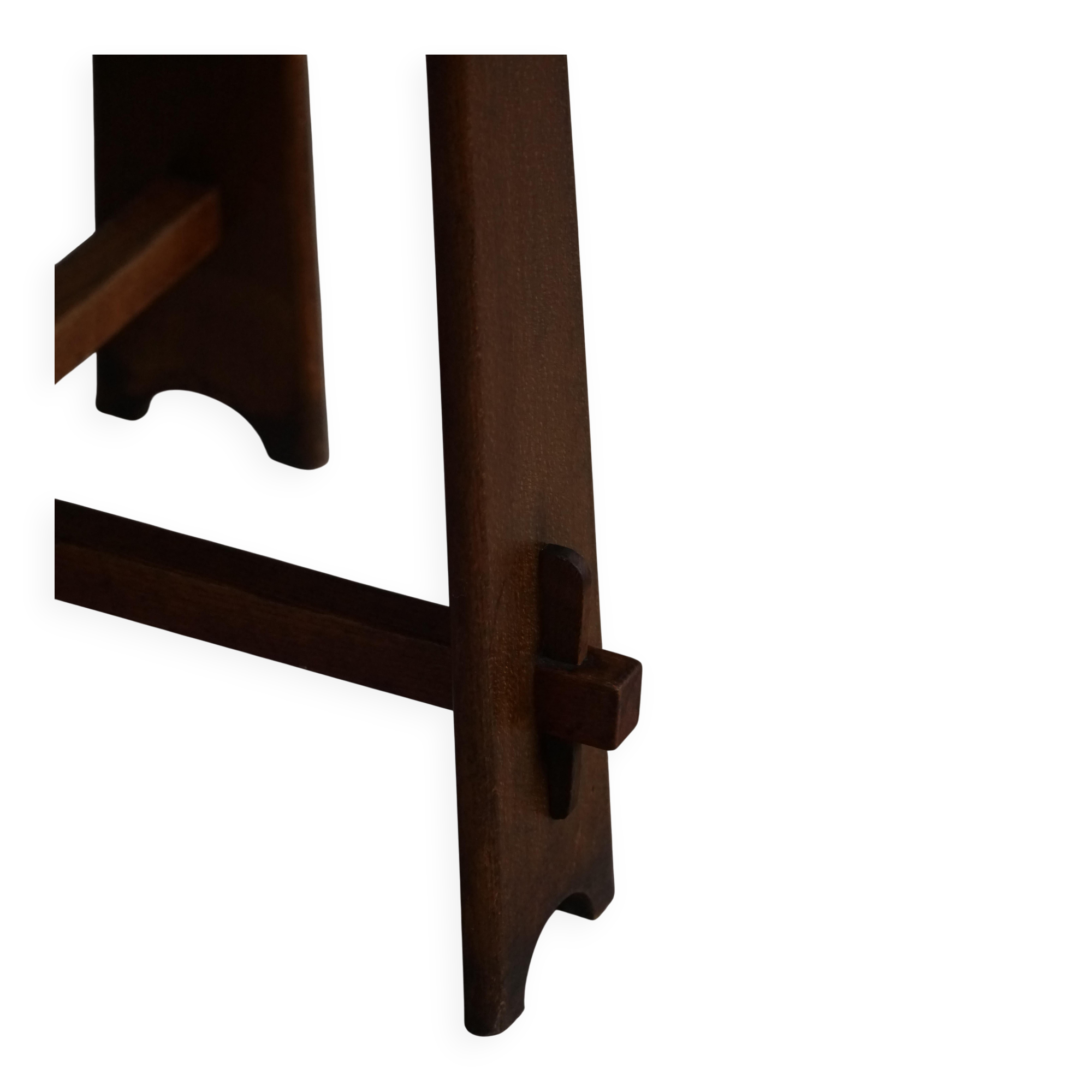 Modern Danish, side table / sculptural console in oak, 1940s