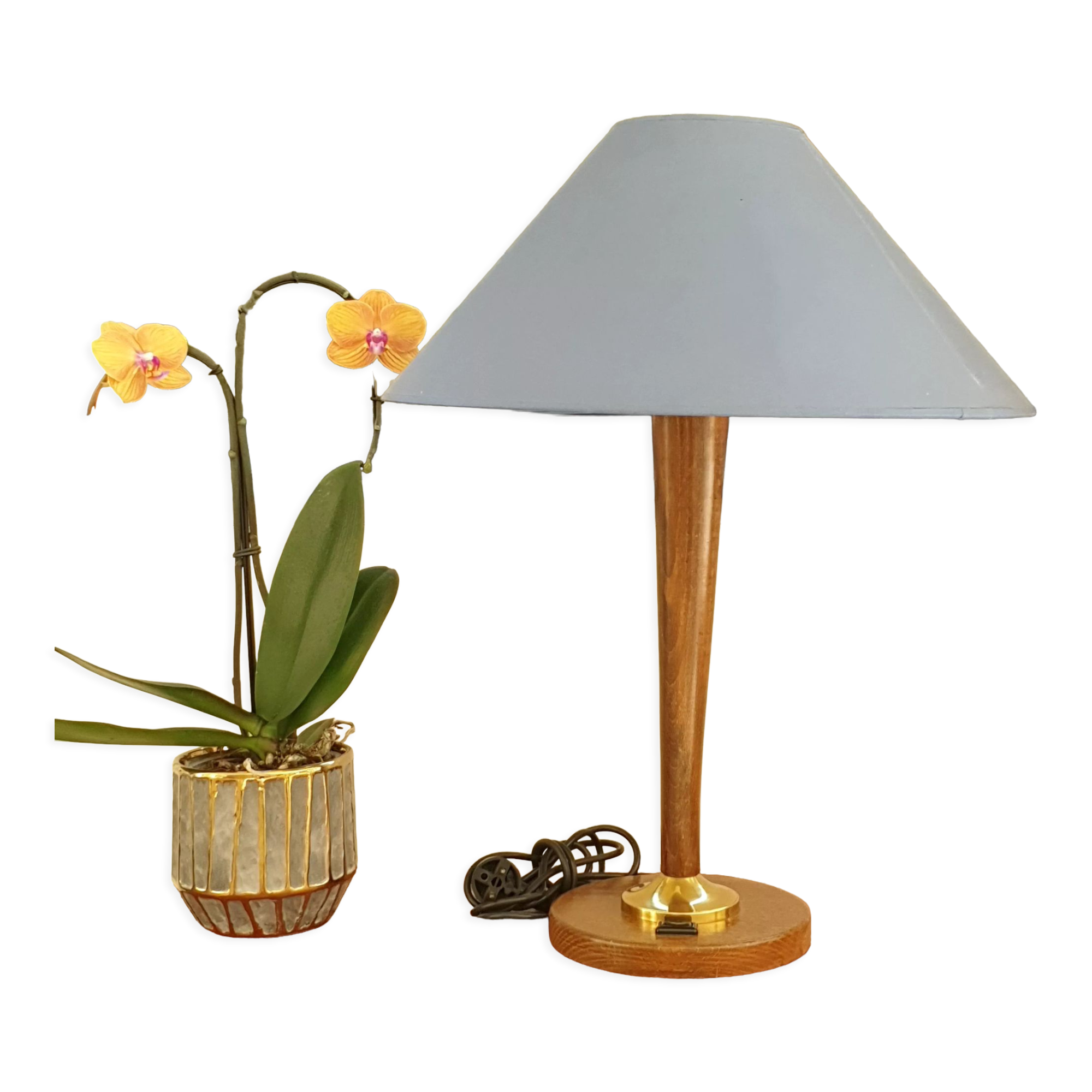 Table lamp