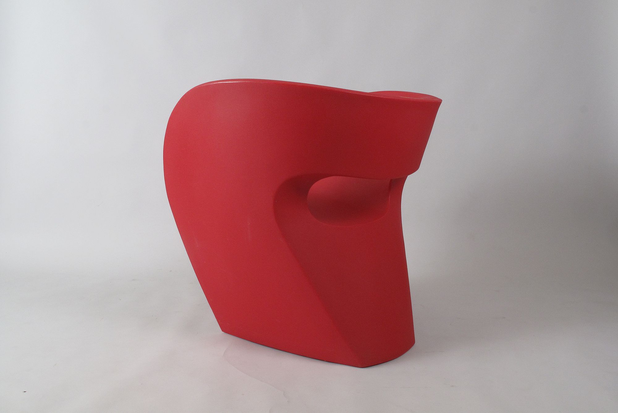 Ron Arad pour Moroso - Victoria & Albert Armchair