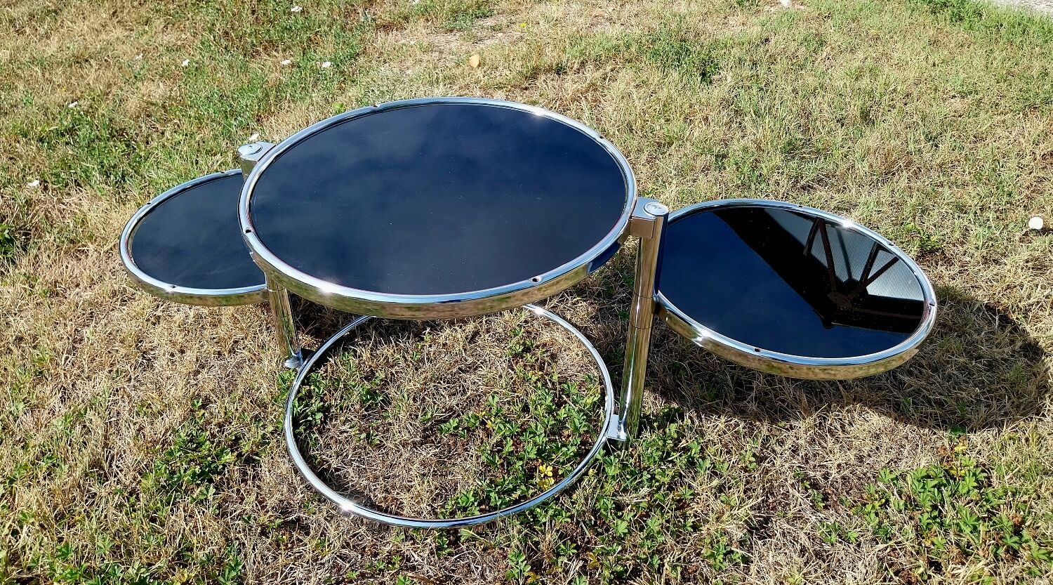 Chrome nesting coffee table