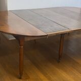 Oval table with 6 legs, 3 extensions, 12 people