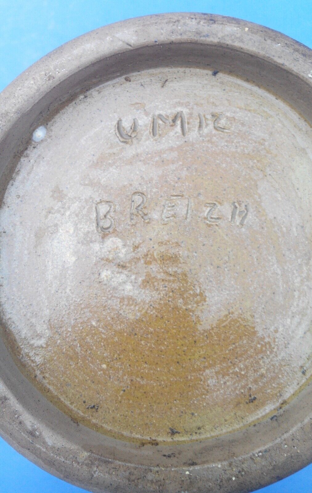 Old breton vase in sandstone decoration breton couple and view of Auray signed