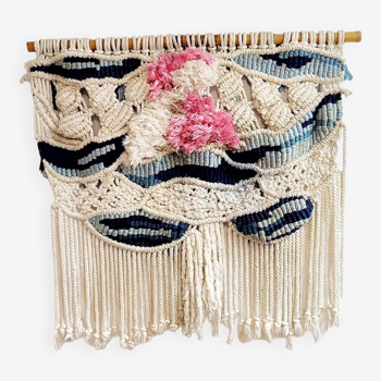 Tapiz de pared de macramé. Spain, 1970s.