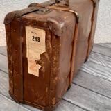 Old suitcase trunk from the 1940s