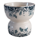 Iron earth egg cup