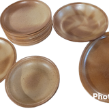 Set of plates in Burgundy gres sarguemines