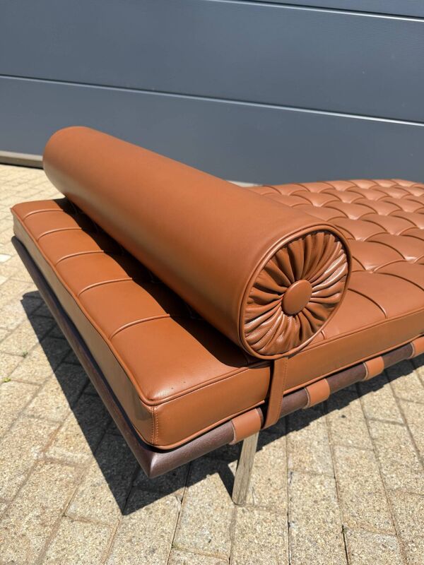 Knoll barcelona daybed mies van der rohe in cognac venezia leder nieuwstaat