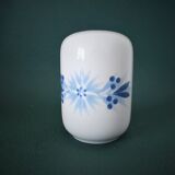 Porcelain pepper shaker with blue patterns