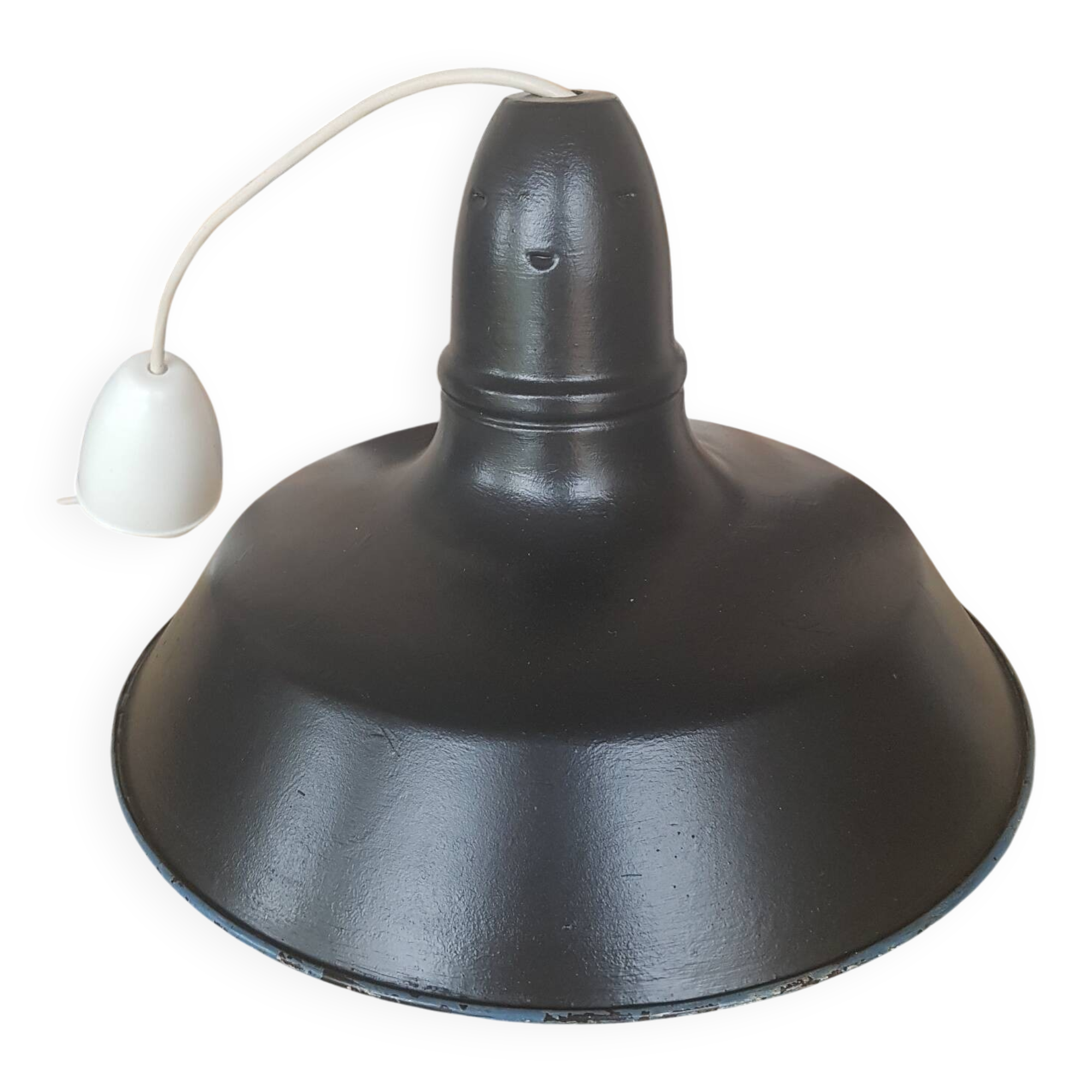 Industrial enameled sheet metal hanging bowl