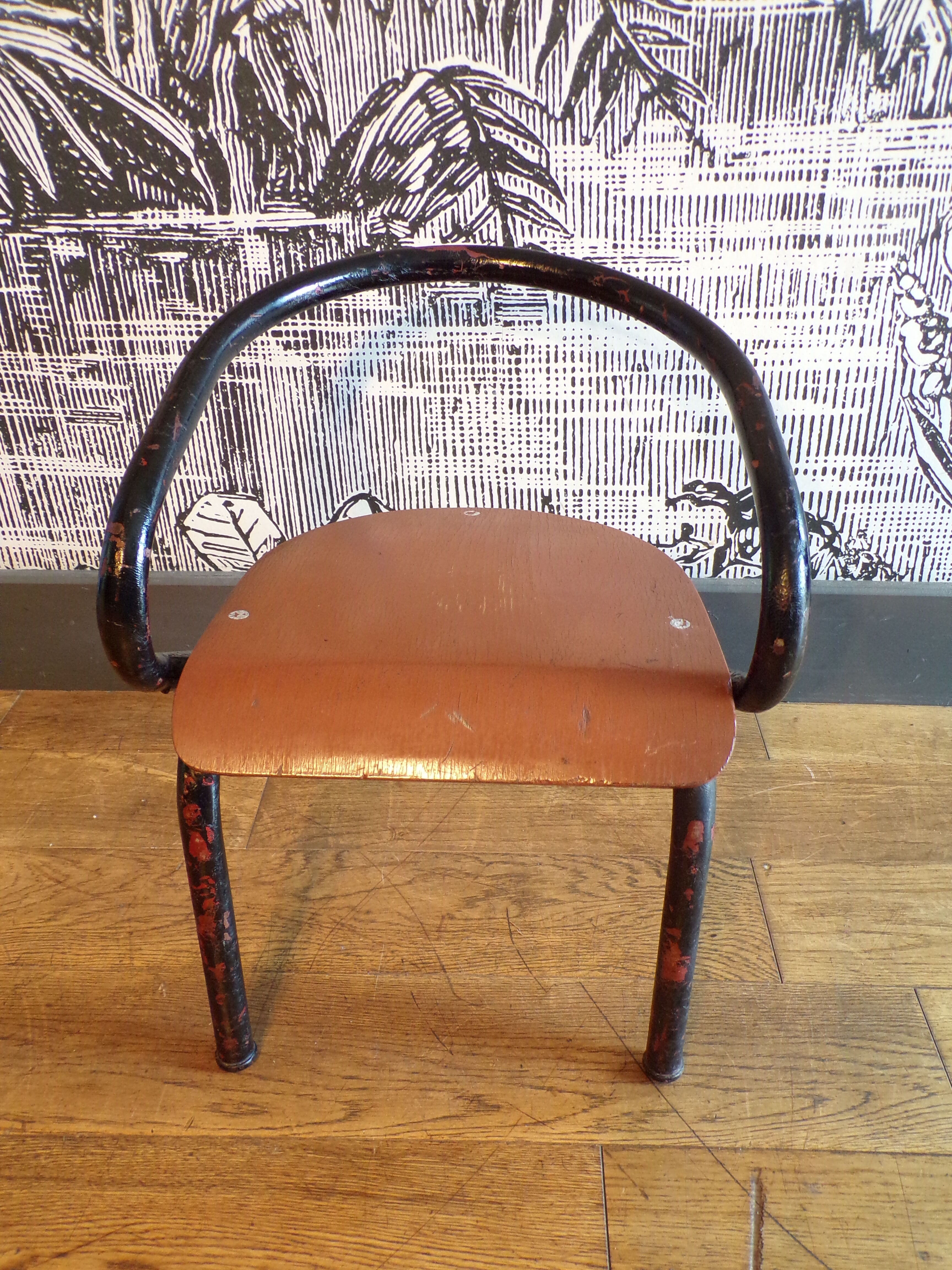 Vintage hitier chair