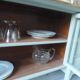 Buffet, desserte vintage réenchanté en vert de gris, plateau  bois.