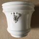 Porcelain pot cover of Paris