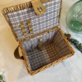 Wicker basket