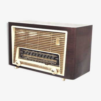 Vintage Bluetooth radio: Clarville Maestro from 1958