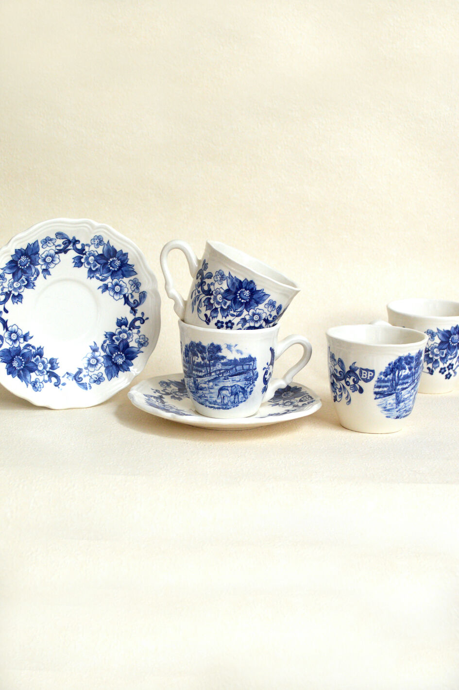 6 cups Sarreguemines